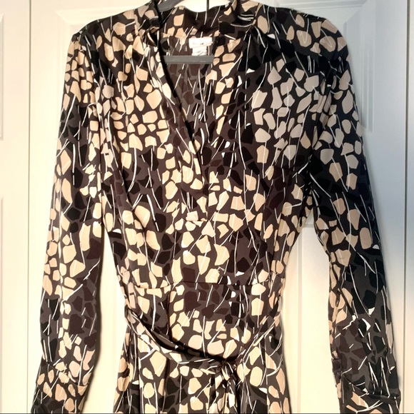 ROBERT ALLAN for H&M Satin Midi Dress in grey, pink, black - Picture 8 of 13